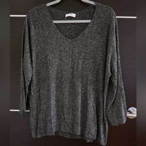 Gray Nina Kendosa Paris Women's Scoop Neck Sweater